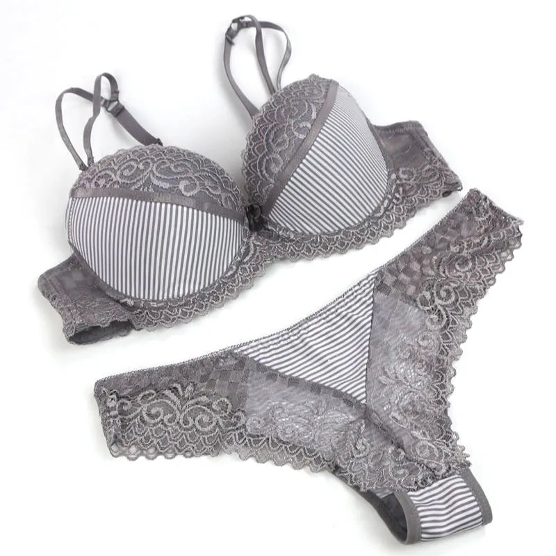 Spets-BH-set med push-up för plus size | Ebba