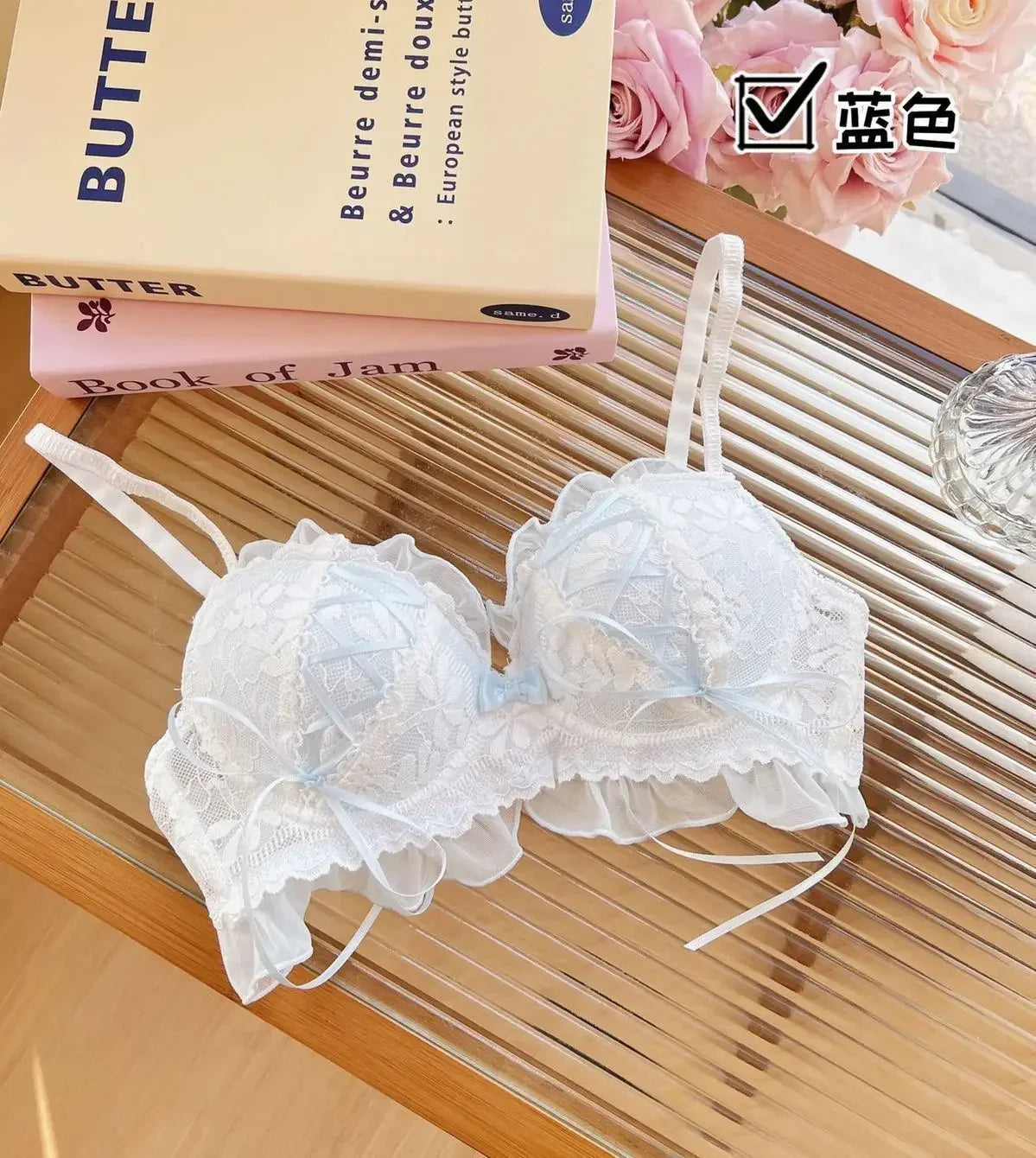 Romantisk spets‑BH med push‑up | Alva